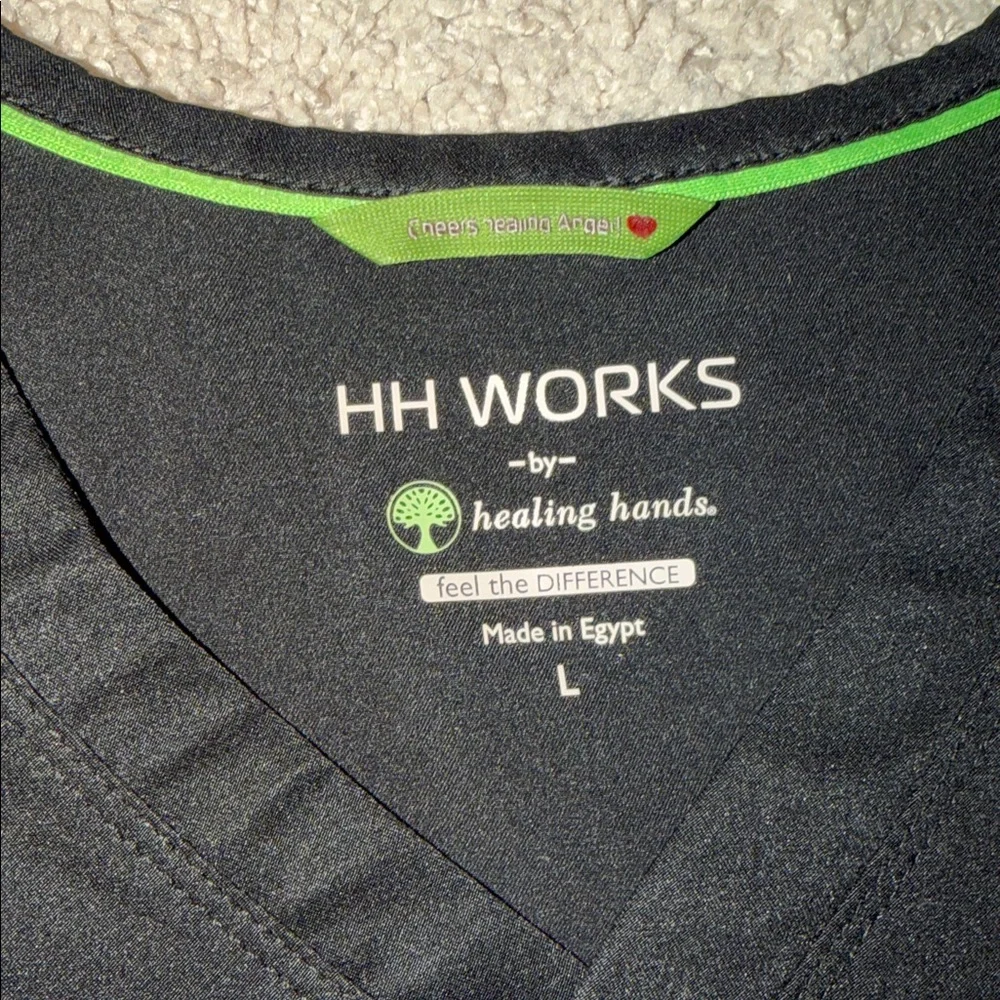 Healing Hands Black Scrub Top and Pants Set Large - Picture 4 of 5